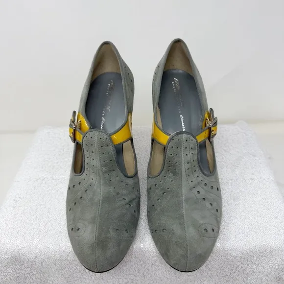 RE-MIX Deluxe Vintage Classic Women size 9.5 gray suede/yellow shoes