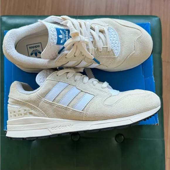 Real suede sneakers Adidas, size us 8, uk 7,5