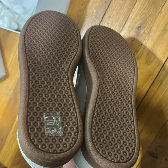 Re/Done brand new tennis 70s sneakers