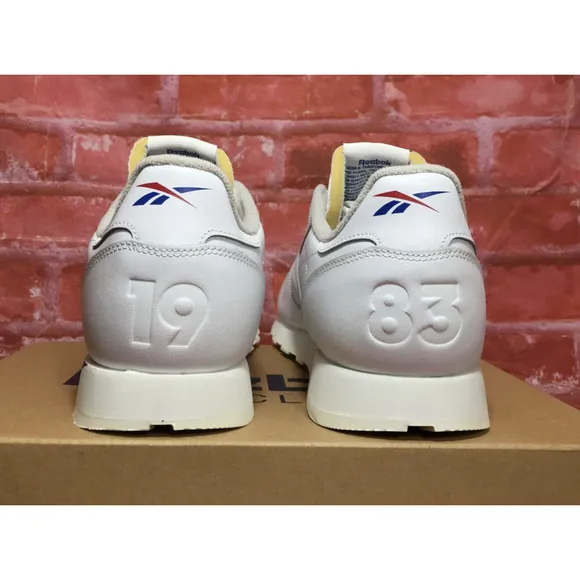 Reebok Classic Leather Altered White | SAMPLE Shoes Sneaker | Men's Size 9 NEW
