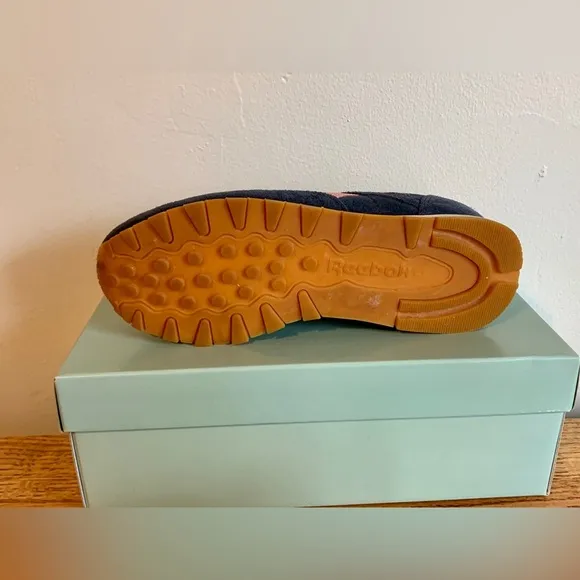 Reebok Classic Leather Suede Navy Blue Pink VTG Heritage 7.5 Harmon Logo Summer