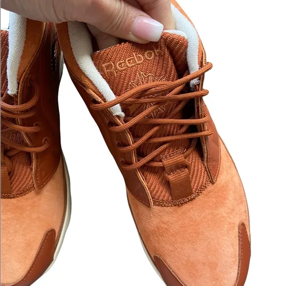 Reebok Furylite Chukka Leather Sneakers