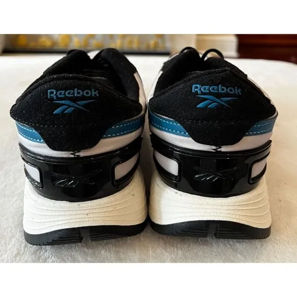 Reebok men's classic Black Leather White Blue AR30193Y sneakers size 7 NEW