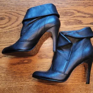Report Genuine Leather Ankle Fold Down Boots Shoes Size 9