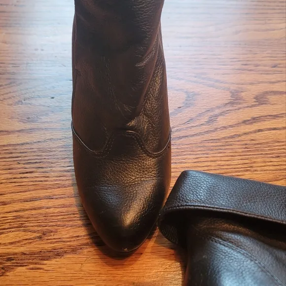 Report Genuine Leather Ankle Fold Down Boots Shoes Size 9