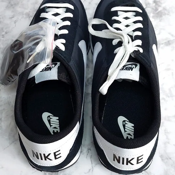 Retro Nike Black and White Mach Runners Sz 14