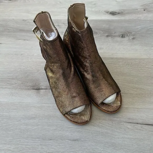 RJS Peep Open Toe Sandals Boot Cut Out Ankle Bootie Gold Sequins 10.5 EUC