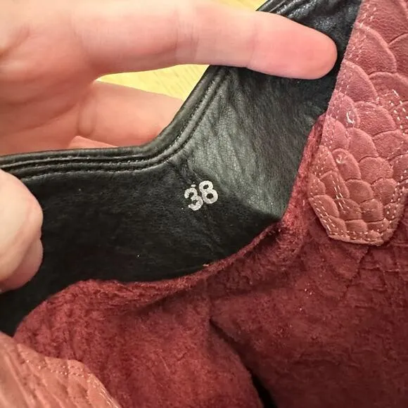 ROC Indio Western Boots in Rose Cobra