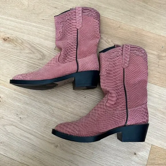 ROC Indio Western Boots in Rose Cobra