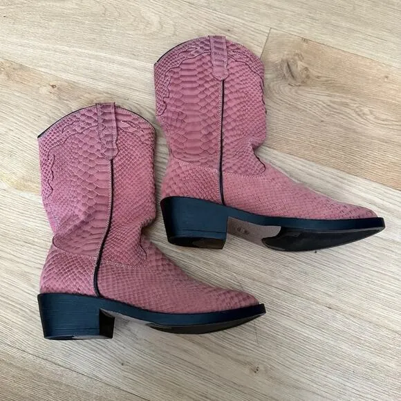 ROC Indio Western Boots in Rose Cobra