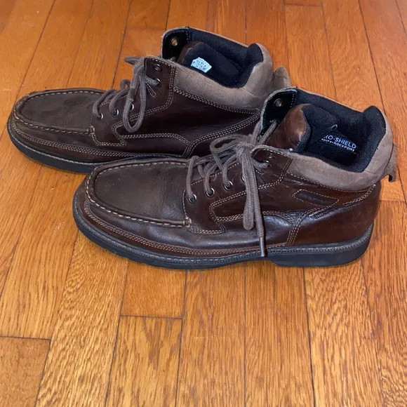 Rockport Brown Waterproof Boots Size 9.5