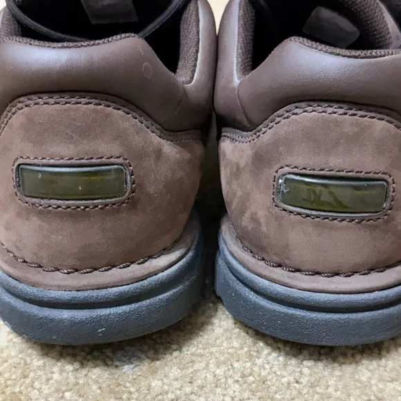 Rockport World‎ Tour Classic Lace Up Men 10 Shoes Sneakers Nubuck Brown APM72205