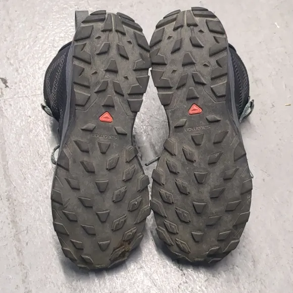 Salomon Outline Mid Gore Tex Waterproof Boots Womens Size 7 Gray Black