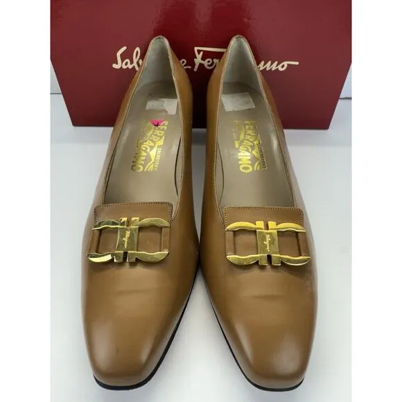 Salvatore Ferragamo Navarra Women's Shoes DE 29145 149 10 B Tan/Gold