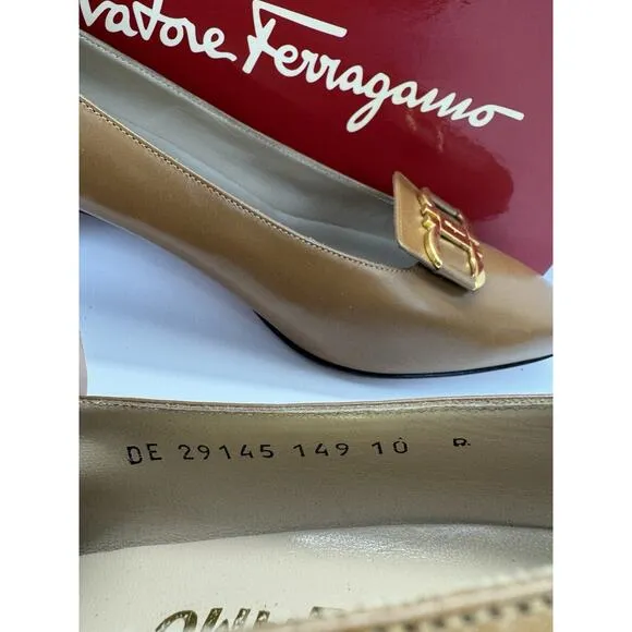Salvatore Ferragamo Navarra Women's Shoes DE 29145 149 10 B Tan/Gold