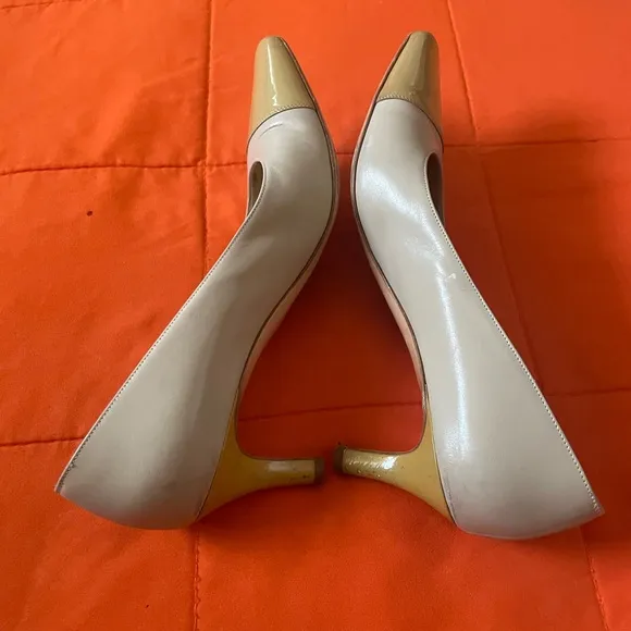 Salvatore Ferragamo Shoes Women 7 Beige Shoes Casual