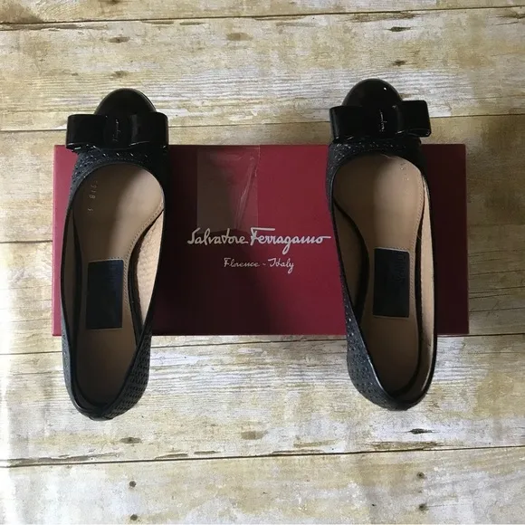 Salvatore Ferragamo Vara Cut Nero Calf Nero Kangaroo Black Shoes Womens Size 5 B