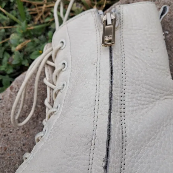 Sam  Edelman  Combat Boots women size 8 Cream