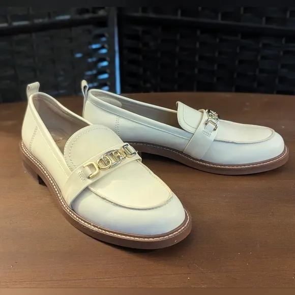 Sam Edelman Cream Flats Classic Design Buckle Sz 8.5 Classic Loafers Shoes Nice!