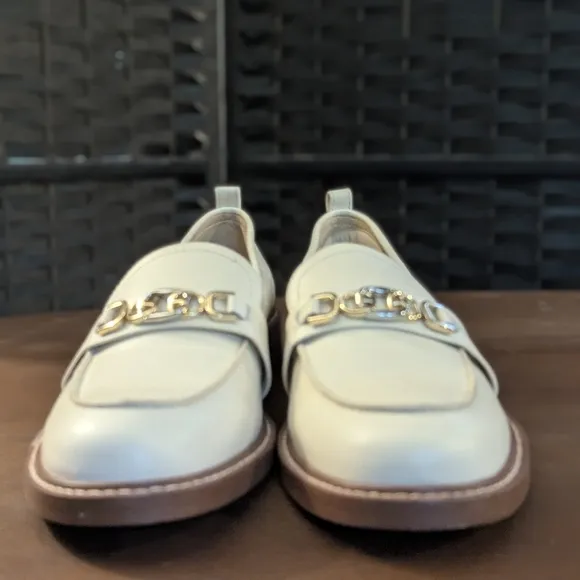 Sam Edelman Cream Flats Classic Design Buckle Sz 8.5 Classic Loafers Shoes Nice!