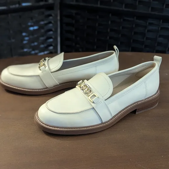 Sam Edelman Cream Flats Classic Design Buckle Sz 8.5 Classic Loafers Shoes Nice!