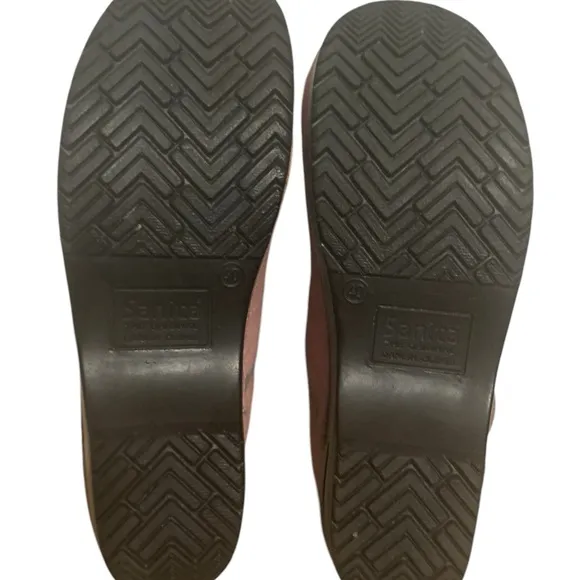 SANITA Professional Rose Oil Leather Slip On Shoes Women’s Size 40