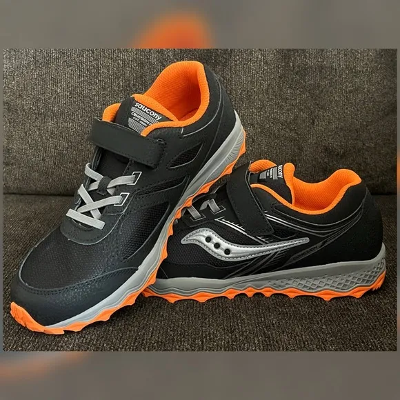 Saucony Cohesion TR14 AC Black/Orange Color Big Boy Shoes -Size 7W