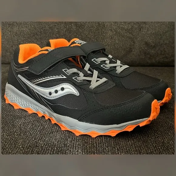 Saucony Cohesion TR14 AC Black/Orange Color Big Boy Shoes -Size 7W