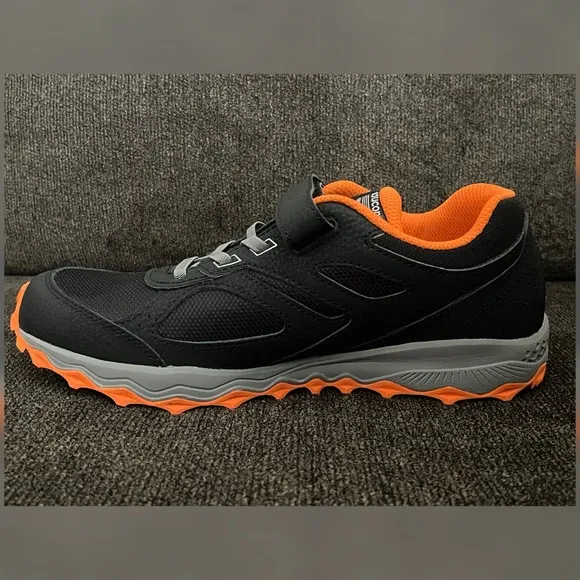 Saucony Cohesion TR14 AC Black/Orange Color Big Boy Shoes -Size 7W