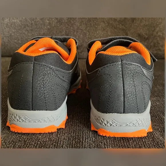 Saucony Cohesion TR14 AC Black/Orange Color Big Boy Shoes -Size 7W
