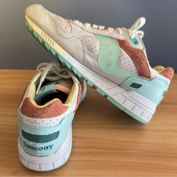 Saucony Shadow 5000 St Barths Men’s sz 8 Sneakers