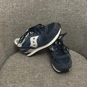 SAUCONY SHADOW ORIGINAL SNEAKERS.