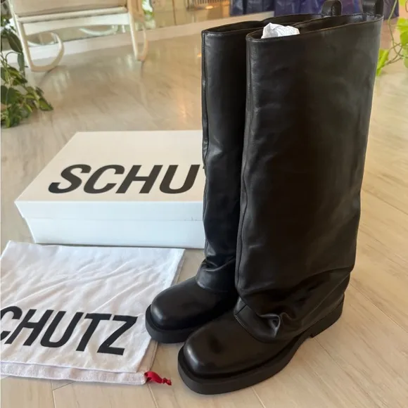 Schutz Black Leather Boots ( brand new in the box never worn)