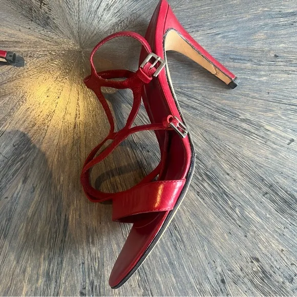 Sergio Rossi Luxury Red Strappy Women's Sandals 38 1/2 is size 8 in US women’s.