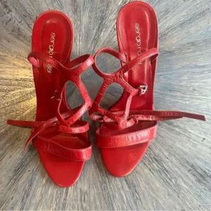 Sergio Rossi Luxury Red Strappy Women's Sandals 38 1/2 is size 8 in US women’s.