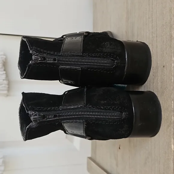 Seychelles Suede Ankle Boots