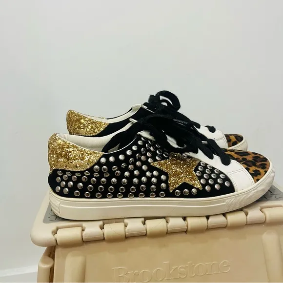 Simply Southern and boutique sneakers leopard fashion shoes sz 7