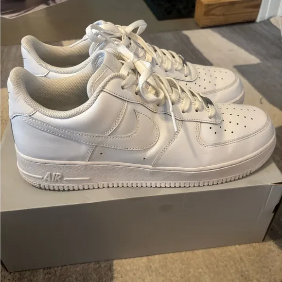 Size 13 Nike Men's Airforce 1