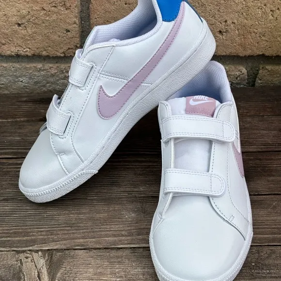 Size 3Y Kids Nike Court Royale (PSV)  White/Pink/Blue 833536-108