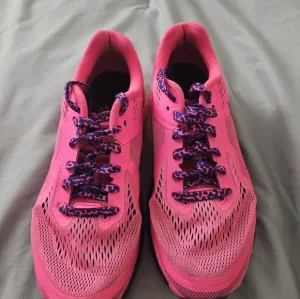 Size 6.5y Nike Air Max 2014 Hyper Pink Hyper Cobalt (Women's 8.5)