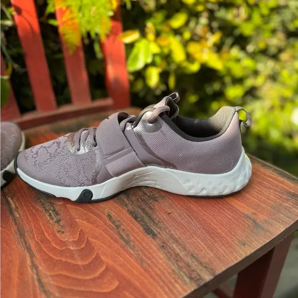 Size 8.5 Women Nike Renew InSeason TR 12 Premium 'Purple /Copper' DM0947-501