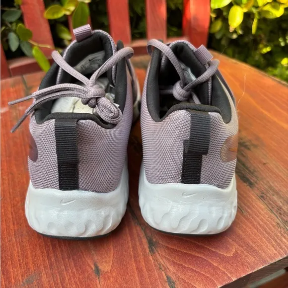 Size 8.5 Women Nike Renew InSeason TR 12 Premium 'Purple /Copper' DM0947-501