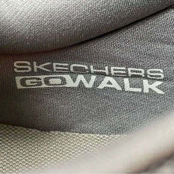 Skechers GoWalk Evolution Ultra Khaki Slip On Shoes, Men's size 11