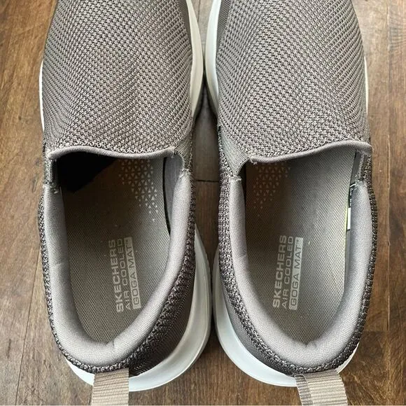 Skechers GoWalk Evolution Ultra Khaki Slip On Shoes, Men's size 11