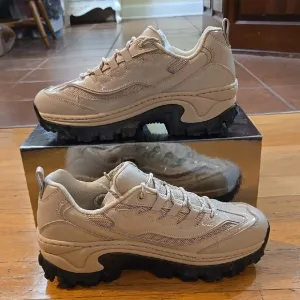 Sketchers Womens DOJA CAT; DOJA'LITE SHINE SHOES-OFF WHITE-Size 10 NIB