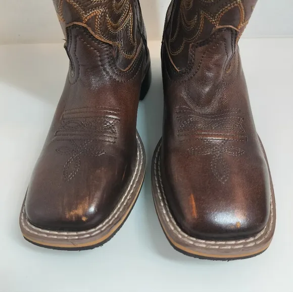 Smoky Mountain Black and Brown Leather Boots
