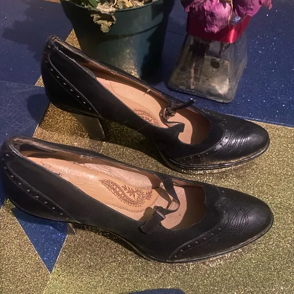SOFFT MARY JANE BLACK SUEDE LEATHER PERFORATED THICK HEELED Shoes CLASSIC LOVELY