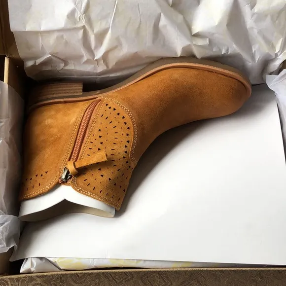 SOFFT new GENUINE SUEADE / LEATHER booties 492SN