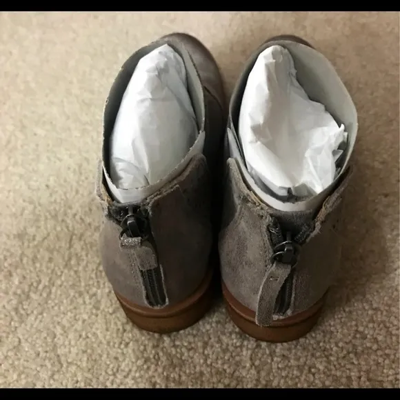 Soft barrosa smoke ankle boots 6