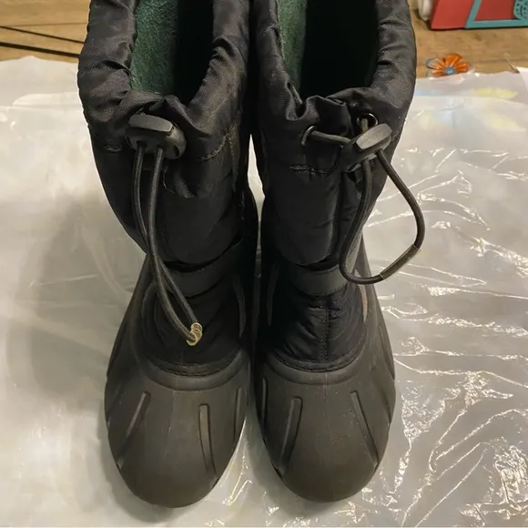 Sorel boots nylon waterproof Black w/gray trim SZ 6
